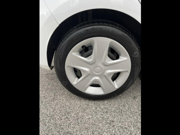 Photo 10 du bon plan FORD Fiesta 1.5 TDCi 85ch Cool & Connect 5p occasion à 11890 €