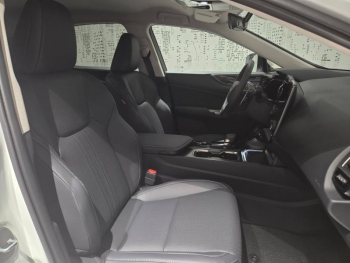 Photo 13 du bon plan LEXUS NX 350h 197ch Luxe 2WD MY26 occasion à 54900 €