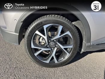 Photo 16 du bon plan TOYOTA C-HR 184h Collection 2WD E-CVT MC19 occasion à 22990 €