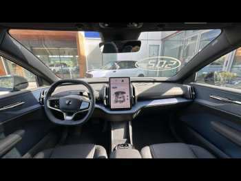 Photo 4 du bon plan VOLVO EX30 Single Extended Range 272ch Plus occasion à 42900 €