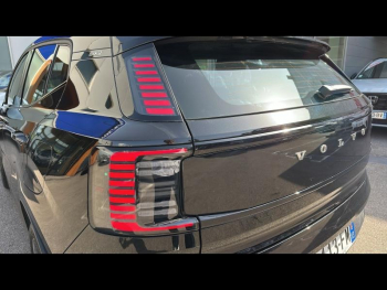 Photo 8 du bon plan VOLVO EX30 Single Extended Range 272ch Plus occasion à 42900 €