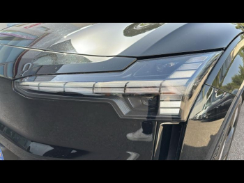 Photo 10 du bon plan VOLVO EX30 Single Extended Range 272ch Plus occasion à 42900 €