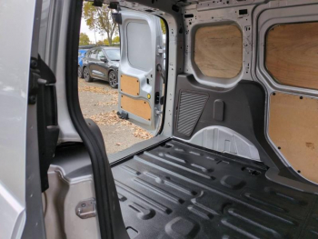 Photo 7 du bon plan FORD Transit Connect VUL L1 1.0E 100ch E85 Trend Business occasion à 17900 €