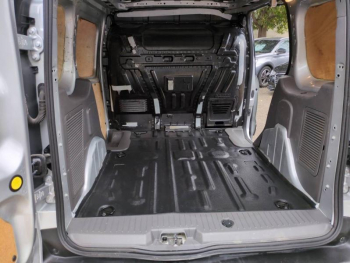 Photo 8 du bon plan FORD Transit Connect VUL L1 1.0E 100ch E85 Trend Business occasion à 17900 €