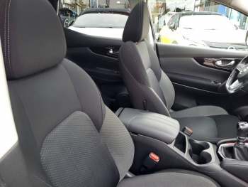 Photo 3 du bon plan NISSAN Qashqai 1.7 dCi 150ch N-Connecta Intelligent 4x4 occasion à 18990 €