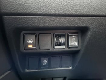 Photo 15 du bon plan NISSAN Qashqai 1.7 dCi 150ch N-Connecta Intelligent 4x4 occasion à 18990 €