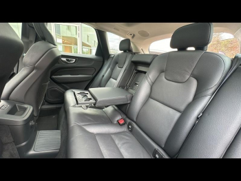 Photo 9 du bon plan VOLVO XC60 T8 Hybride Rechargeable 310 + 145ch Ultra Style Chrome Geartronic 8 AWD occasion à 60790 €