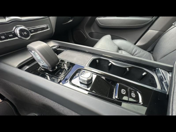 Photo 15 du bon plan VOLVO XC60 T8 Hybride Rechargeable 310 + 145ch Ultra Style Chrome Geartronic 8 AWD occasion à 60790 €