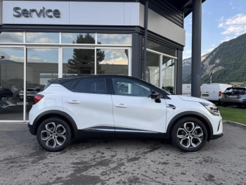 Photo 2 du bon plan RENAULT Captur 1.6 E-Tech hybride 145ch Techno Fast Track occasion à 20290 €