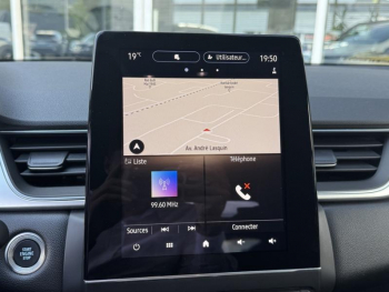 Photo 8 du bon plan RENAULT Captur 1.6 E-Tech hybride 145ch Techno Fast Track occasion à 20290 €