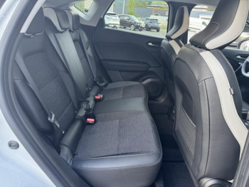 Photo 19 du bon plan RENAULT Captur 1.6 E-Tech hybride 145ch Techno Fast Track occasion à 20290 €