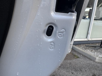 Photo 20 du bon plan RENAULT Captur 1.6 E-Tech hybride 145ch Techno Fast Track occasion à 20290 €