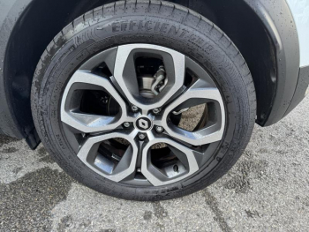 Photo 23 du bon plan RENAULT Captur 1.6 E-Tech hybride 145ch Techno Fast Track occasion à 20290 €