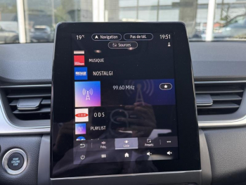 Photo 45 du bon plan RENAULT Captur 1.6 E-Tech hybride 145ch Techno Fast Track occasion à 20290 €