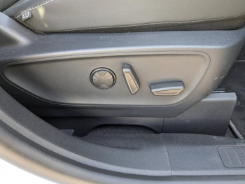 Photo 20 du bon plan FORD Kuga 2.5 Duratec 180ch Hybrid FlexiFuel Active X Powershift occasion à 34490 €