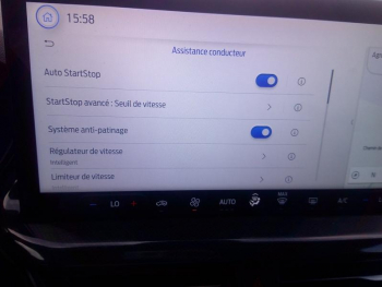 Photo 14 du bon plan FORD Focus 1.0 Flexifuel mHEV 125ch ST-Line X occasion à 21501 €