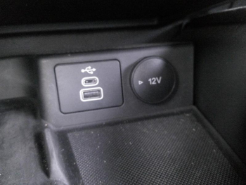 Photo 18 du bon plan FORD Focus 1.0 Flexifuel mHEV 125ch ST-Line X occasion à 21501 €