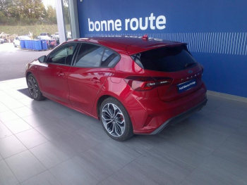 Photo 29 du bon plan FORD Focus 1.0 Flexifuel mHEV 125ch ST-Line X occasion à 21501 €