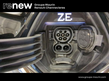 Photo 29 du bon plan RENAULT Zoe Life charge normale R110 occasion à 7990 €