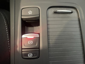 Photo 16 du bon plan RENAULT Megane 1.0 TCe 115ch Limited -21N occasion à 15490 €