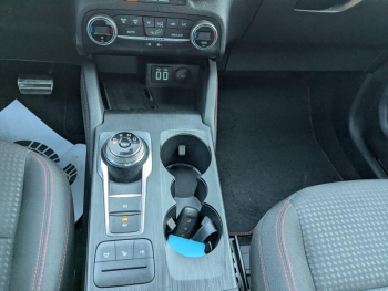 Photo 15 du bon plan FORD Kuga 2.5 Duratec 190ch FHEV ST-Line BVA occasion à 20990 €