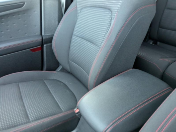 Photo 18 du bon plan FORD Kuga 2.5 Duratec 190ch FHEV ST-Line BVA occasion à 20990 €