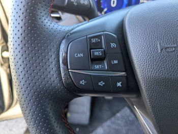 Photo 10 du bon plan FORD Focus 2.0 EcoBlue 150ch ST-Line X occasion à 20990 €