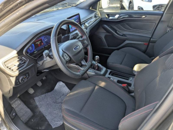 Photo 13 du bon plan FORD Focus 2.0 EcoBlue 150ch ST-Line X occasion à 20990 €