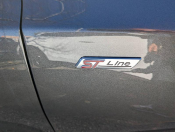 Photo 24 du bon plan FORD Focus 2.0 EcoBlue 150ch ST-Line X occasion à 20990 €