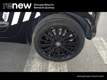 Photo 20 du bon plan RENAULT Twingo E-Tech Electric Urban Night R80 Achat IntÃ©gral - 21MY occasion à 12390 €