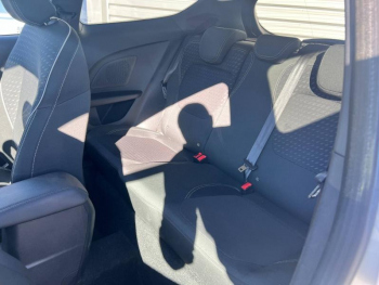 Photo 13 du bon plan FORD Fiesta 1.5 TDCi 85ch Stop&Start Titanium 3p occasion à 9490 €