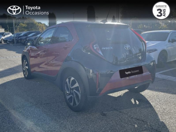 Photo 2 du bon plan TOYOTA Aygo X 1.0 VVT-i 72ch Design S-CVT occasion à 16490 €