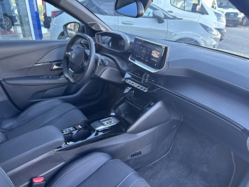 Photo 10 du bon plan PEUGEOT 208 1.2 Hybrid 136ch GT e-DCS6 occasion à 20990 €