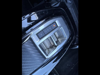 Photo 21 du bon plan PEUGEOT 208 1.2 Hybrid 136ch GT e-DCS6 occasion à 20990 €