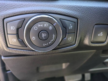 Photo 15 du bon plan FORD Ranger VUL 2.0 EcoBlue 170ch Stop&Start Super Cab XLT 4x4 BVA6 occasion à 27990 €