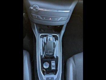 Photo 17 du bon plan PEUGEOT 308 1.5 BlueHDi 130ch S&S GT Line EAT8 7cv occasion à 14490 €