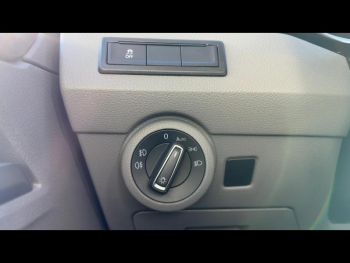 Photo 9 du bon plan VOLKSWAGEN Transporter Fg VUL 2.8T L1H1 2.0 TDI 150ch Business DSG7 occasion à 32900 €