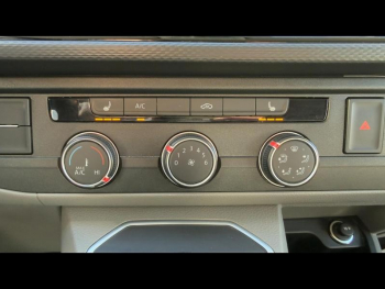 Photo 13 du bon plan VOLKSWAGEN Transporter Fg VUL 2.8T L1H1 2.0 TDI 150ch Business DSG7 occasion à 32900 €