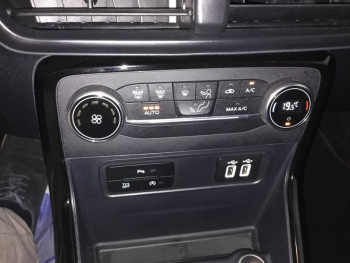 Photo 10 du bon plan FORD EcoSport 1.0 EcoBoost 100ch ST-Line Euro6.2 occasion à 12990 €