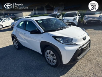 Photo 19 du bon plan TOYOTA Aygo X 1.0 VVT-i 72ch Dynamic S-CVT occasion à 15489 €
