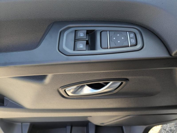 Photo 22 du bon plan NISSAN Primastar Fg VUL L1H1 2t8 2.0 dCi 130ch Acenta Euro6E occasion à 26950 €