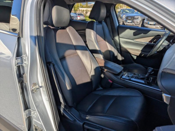 Photo 21 du bon plan MAZDA CX-30 2.0 e-SKYACTIV-X M-Hybrid 186ch Exclusive BVA 2022 occasion à 21990 €