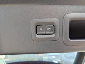 Photo 24 du bon plan MAZDA CX-30 2.0 e-SKYACTIV-X M-Hybrid 186ch Exclusive BVA 2022 occasion à 21990 €