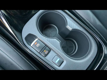 Photo 19 du bon plan NISSAN Juke 1.6 Hybrid 143ch PremiÃ¨re Edition 2023 occasion à 23980 €