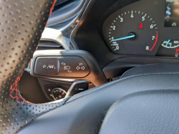 Photo 18 du bon plan FORD Puma 1.0 EcoBoost 125ch S&S mHEV ST-Line Powershift occasion à 18500 €