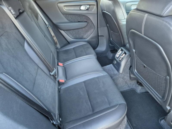 Photo 16 du bon plan VOLVO XC40 T5 Recharge 180 + 82ch R-Design DCT 7 occasion à 33490 €