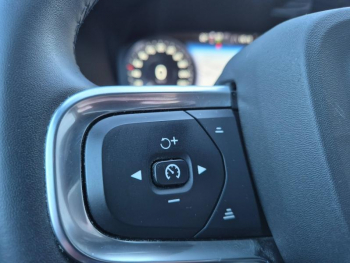 Photo 34 du bon plan VOLVO XC40 T5 Recharge 180 + 82ch R-Design DCT 7 occasion à 33490 €