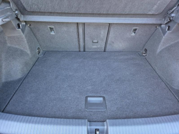 Photo 7 du bon plan VOLKSWAGEN T-Roc 1.5 TSI EVO 150ch R-Line DSG7 occasion à 28990 €