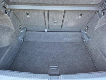 Photo 12 du bon plan VOLKSWAGEN T-Roc 1.5 TSI EVO 150ch R-Line DSG7 occasion à 28990 €