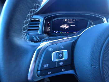 Photo 21 du bon plan VOLKSWAGEN T-Roc 1.5 TSI EVO 150ch R-Line DSG7 occasion à 28990 €